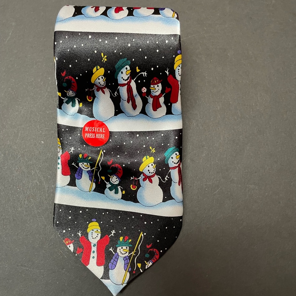Holiday Snowman Musical Neck Tie